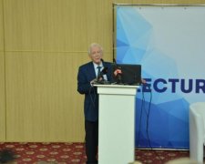 Нобелевский лауреат в Украине: светило немецкой медицины поделился опытом