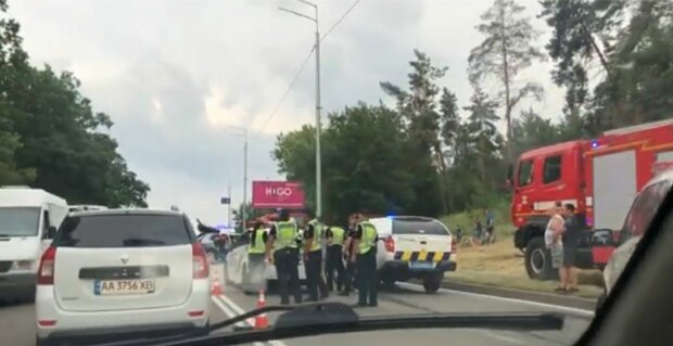 Під Києвом п'яний вбивця на Mercedes відправив в морг молоду родину - Україну жахнула кривава аварія