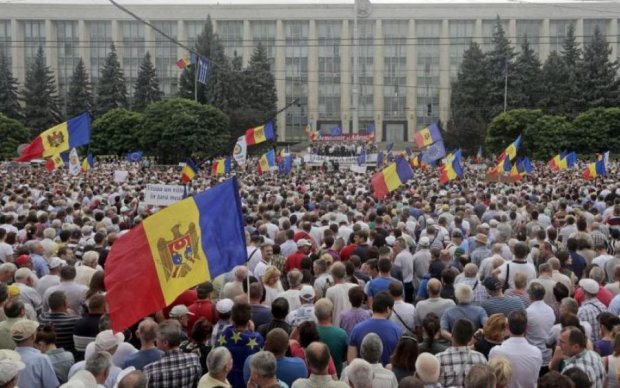 Молдова сменит государственный язык