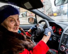 Теща украинского копа показала, как без единой копейки стать мажоркой