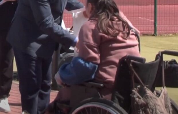 Особи з інвалідністю. Фото: Youtube