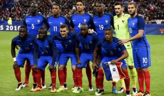В Париже едва не взорвали отель со сборной Франции