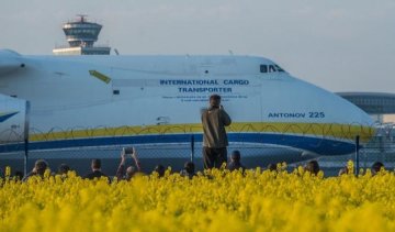 Українці запустили 3D-екскурсії літаком "Мрія"