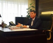 Втікач Онищенко анонсував компромат на Банкову