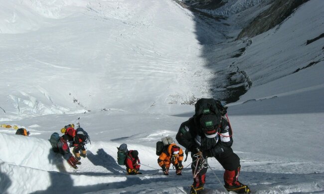 Еверест - найвища точка Землі