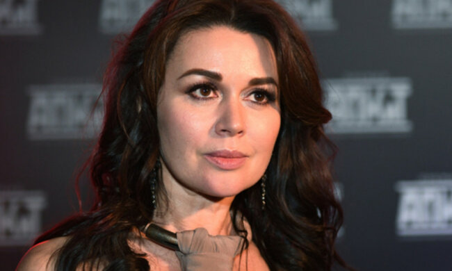 Зірка "Моєї прекрасної няні" Заворотнюк роками приховувала страшний діагноз: більше мовчати немає сенсу