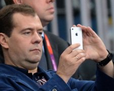 Медведєв із покемонами підірвав інтернет (ВІДЕО)