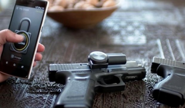 Розблокувати зброю буде можна через смартфон