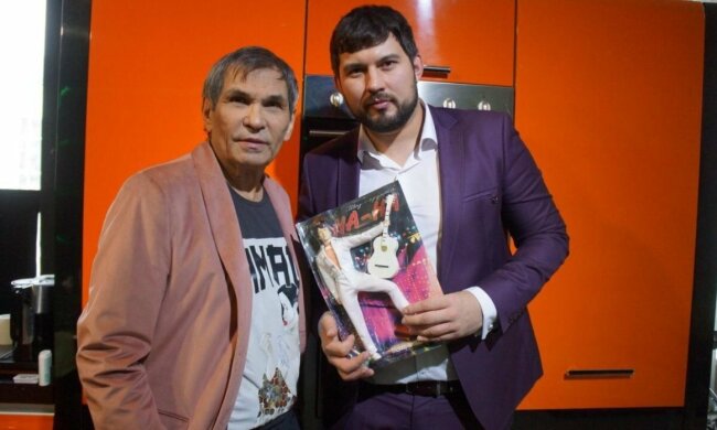 Бари Алибасов с сыном, фото: Nation News