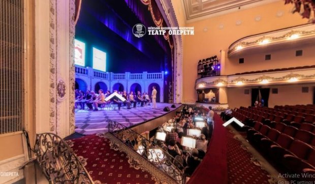 Киевляне смогут  посетить Театр оперетты не выходя из дома 