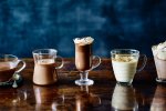 Рецепт гарячого шоколаду з ромом і солоною карамеллю