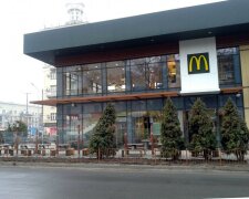 В Запорожье закрыли McDonalds, горожане восстали против вынужденной диеты: "Биг Мак Апокалипсис"