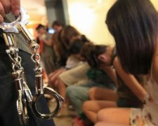 Одесские копы спасли девушек от секс-рабства