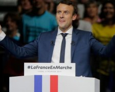 Макрон бурхливо відзначив перемогу над пропутінською Ле Пен