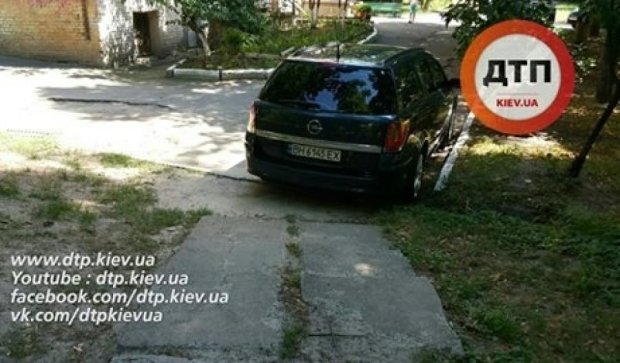 Киевлян возмутил очередной "герой" парковки