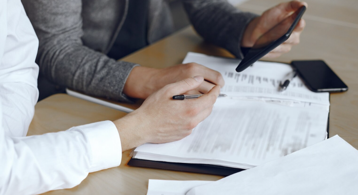 Кредит, договір / фото: Freepik