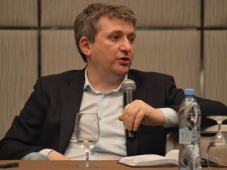 Юрий Романенко, Хвиля