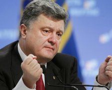 Порошенко высказался о видео с неприкосновенным избранником Парасюком