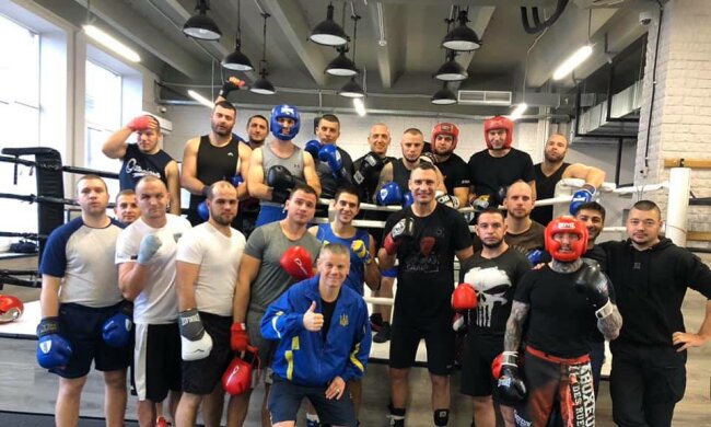 Віталій Кличко провів тренування з боксу для київських поліцейських