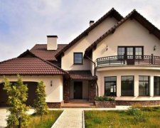 Суддівське житло: маєток біля Межигір'я та квартира від влади у центрі Києва