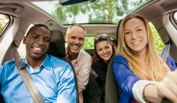 BlaBlaCar змусить пасажирів платити за послугу