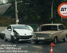 У Києві "поцілувались" ВАЗ та Mazda