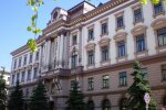 Франківські медики купили шикарний маєток за 40 мільйонів - як і "Межигір'я" Януковича
