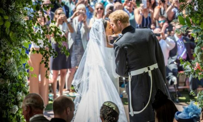 Королівське весілля: до батька Меган Маркл повернувся дар мови