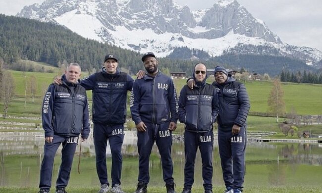 Кличко завершив підготовку до бою проти Джошуа