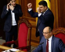 Чинна влада взагалі не відповідає побажанням українців, - Куракін