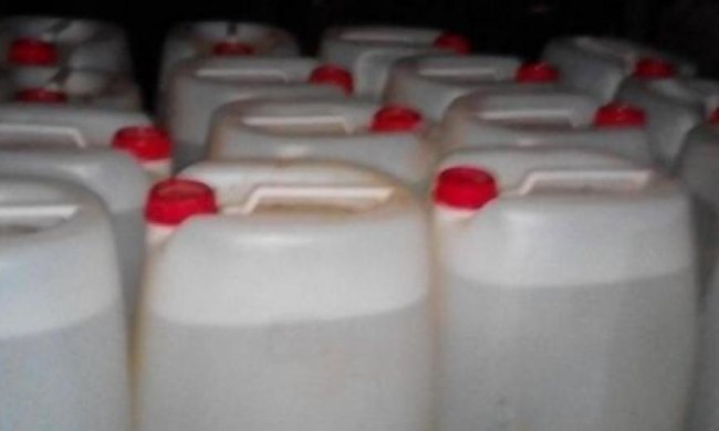 На Буковині перекрили контрабандний канал постачання спирту і цигарок 