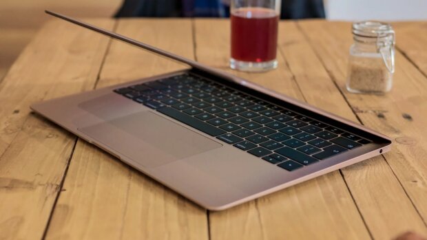 MacBook Air, Фото с сайта iGuides