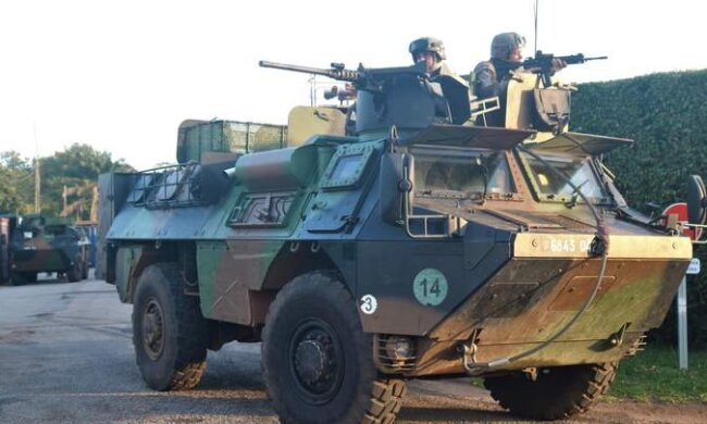 французские бронемашины