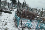 Львовщину терроризируют кладбищенские вандалы: срывали и громили. Ни крестов, ни цветов