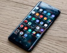 Первое видео с настоящим Galaxy S10 появилось в сети