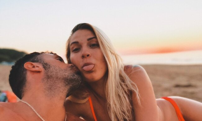 Саблистка-чемпионка Харлан неожиданно показала младенца: "Сегодня подарила миру"