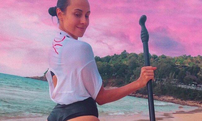 DJ NANA, instagram.com/anastasia_domination/