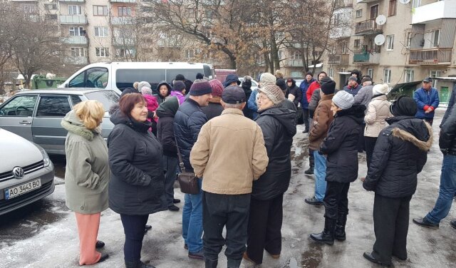 На Закарпатье стая разъяренных тварей набросилась на женщину: "Разорвали на куски"