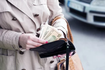 Курс долара на 5 квітня змусить пити заспокійливе