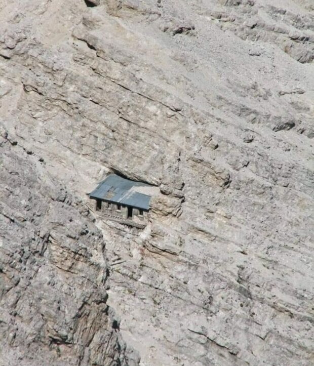 Будинок в горах