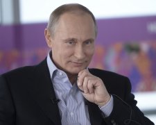 Путин заманил ребенка в свой вертолет. Покатал, так сказать