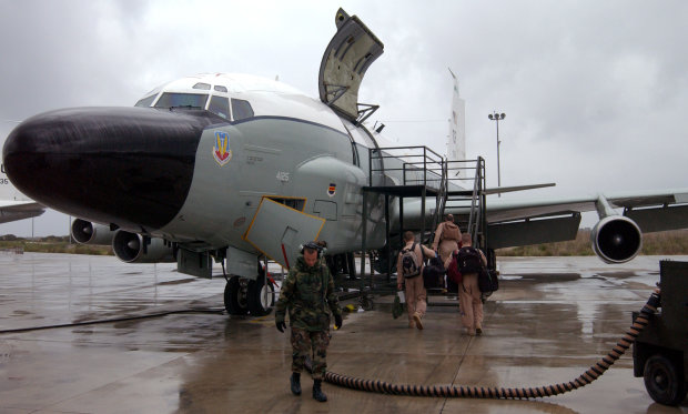 Американский самолет-разведчик начал патрулирование Крыма: теперь границы контролирует США