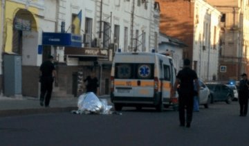 Доктора наук і його сина знайшли мертвими в Харкові
