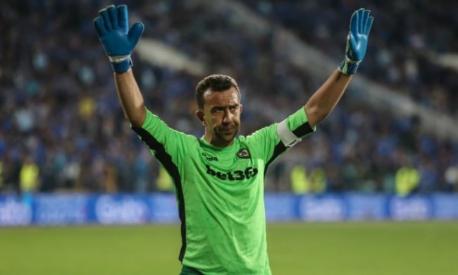 Болгарин став найстарішим воротарем в Європі після матчу з Кіпром