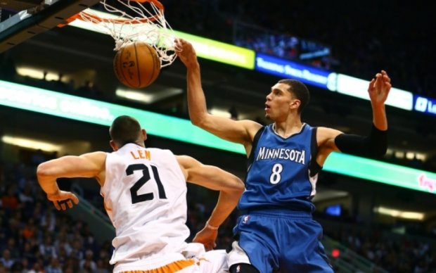 НБА: Данк через українця увійшов в топ-10 моментів сезону