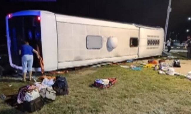 Авария автобуса "Гюнсел" в Румынии, фото: romania.postsen