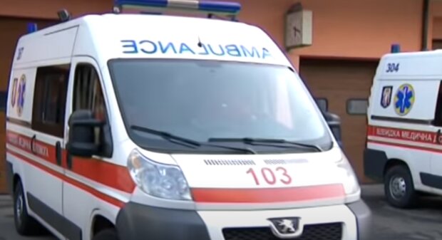 Машина скорой помощи, скриншот youtube Факты ICTV
