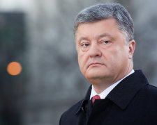 Тимошенко потребовала от Порошенко снять свою кандидатуру с выборов