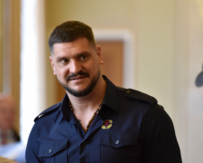 Не держите меня: Савченко ломает комедию с отставкой
