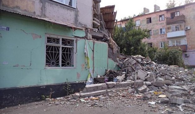 Прифронтовий Первомайськ: розграбовані магазини і вигорілі квартири (фото)